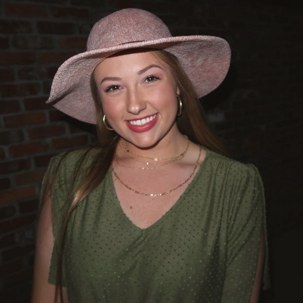 Meet your Posher, Katie